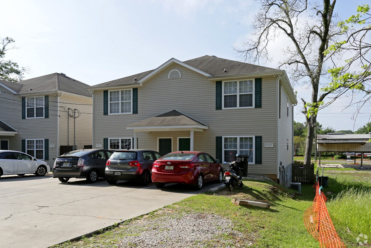 Foto principal - 709-711 W St Augustine St