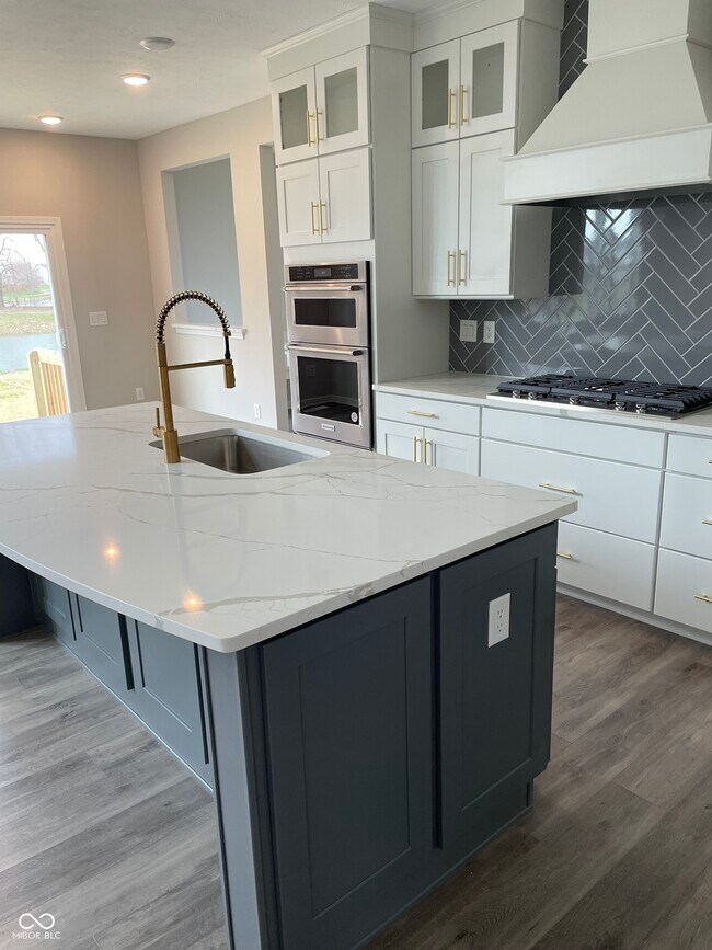 Foto del edificio - 14472 Beaument Blvd