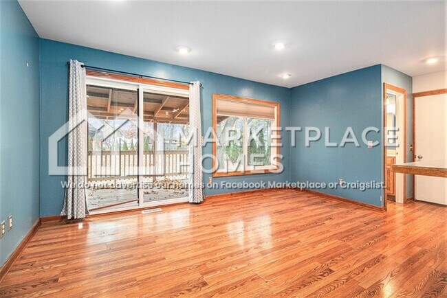 Foto del edificio - 340 Union Lake Rd