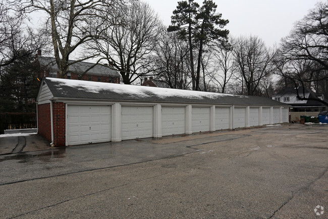 Garages - Sheldrake Apartments