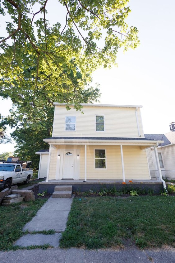Primary Photo - 1019 S 8th St