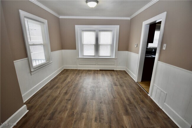 Foto del edificio - 583 Victoria Ave