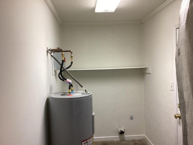 Building Photo - 309 Sams Trail