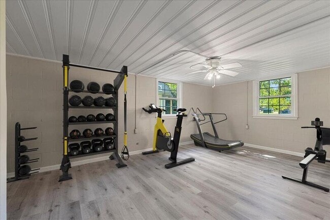 Foto del edificio - 303 Mc Arthur St