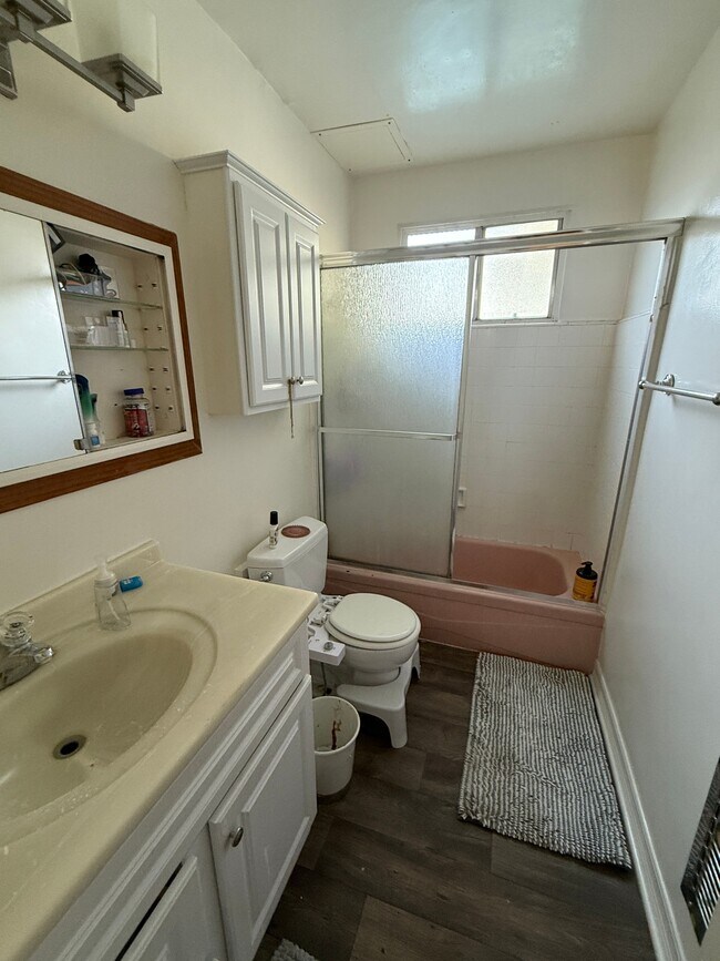 Foto del edificio - 3726 Keystone Ave