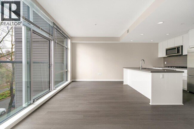 Photo du bâtiment - 255 W 1st St