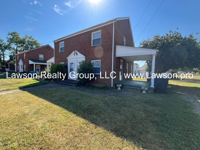 Building Photo - Bowman 2623-2625