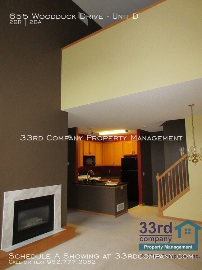 Building Photo - Conveniently Located Woodbury 2 Bedroom/2 ...