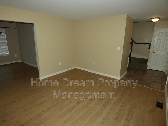 Foto del edificio - 3809 Purley Dr