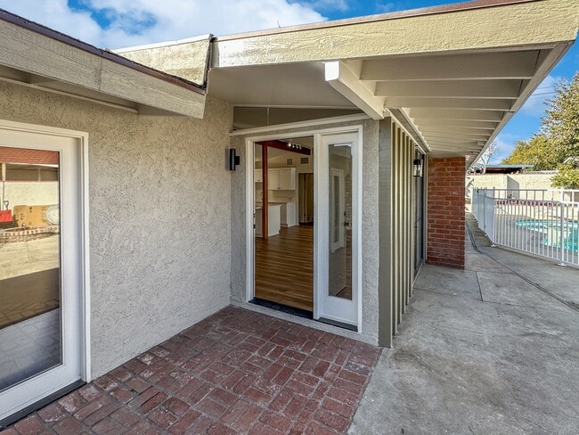 Foto del edificio - 1115 N Brand Blvd