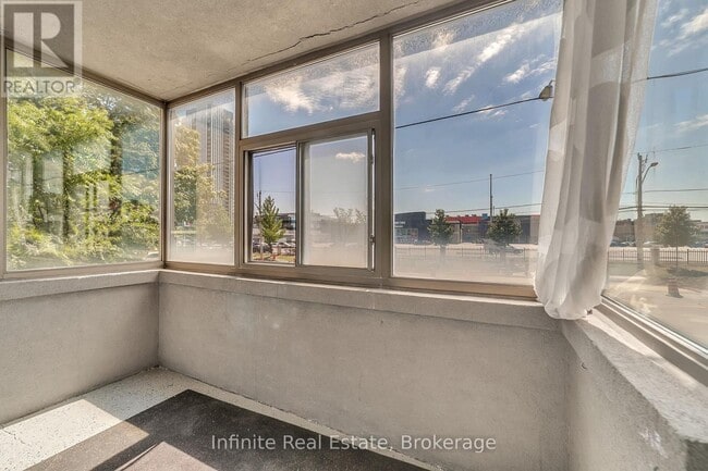 Building Photo - 896 Eglinton Ave E