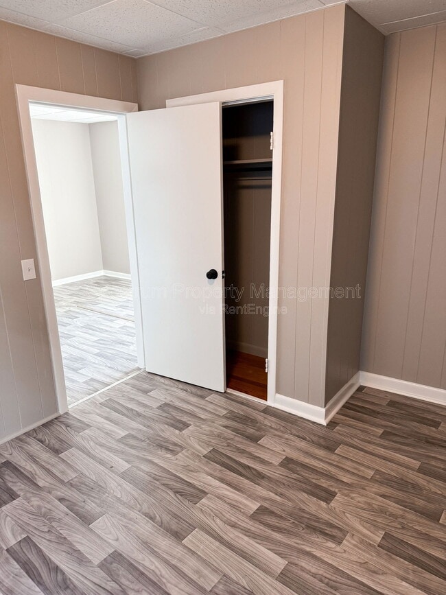 Building Photo - 88 Elm St