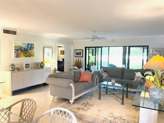 Foto del edificio - 701 Clubhouse Cir