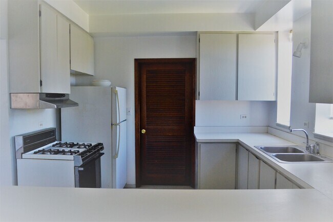 Foto del edificio - 856 N May St