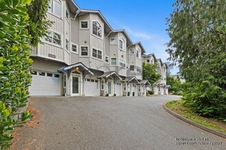 Building Photo - 11570 Stone Ave N