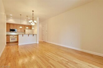 Building Photo - 44 E Serene Ave