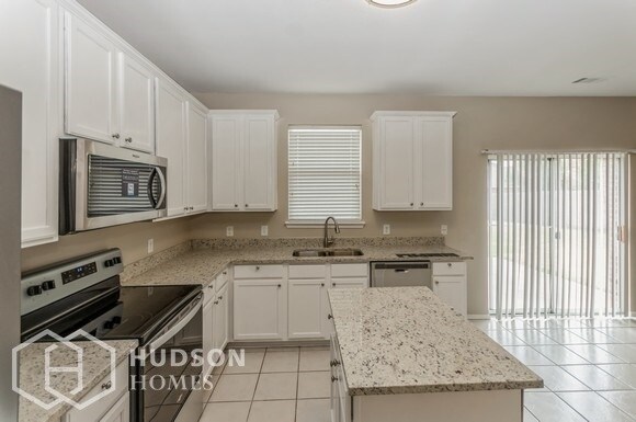 Building Photo - NOW AVAILABLE! - 1009 Terrace View Dr, For...
