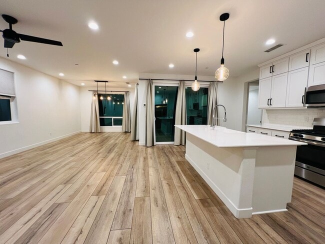Building Photo - Tesoro Viejo Home- this is home and the community is unlike anything you've experienced before!