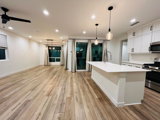 Foto del edificio - Tesoro Viejo Home- this is home and the community is unlike anything you've experienced before!