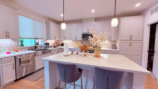 Foto del edificio - 1580 Blue Moon Ln