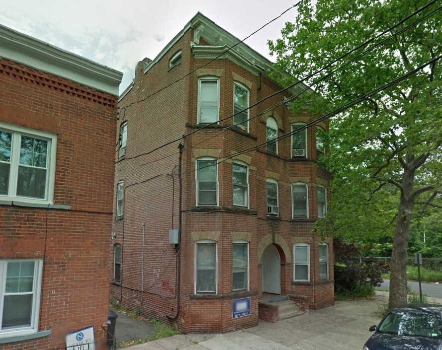 Primary Photo - 209 Greene St