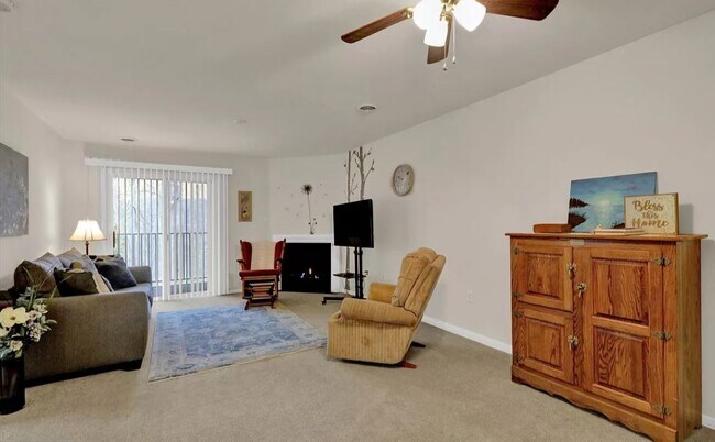 Sala - 172 Christine Dr