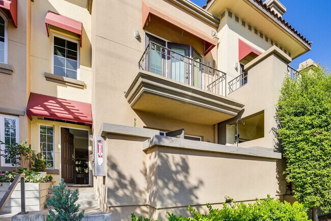 Foto del edificio - 1284 University Ave
