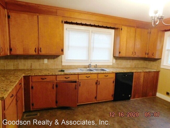 Building Photo - 2 br, 1 bath House - 2955 Beatty Road