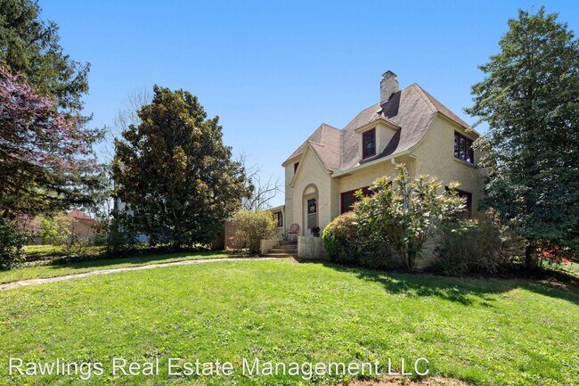 Building Photo - 3 br, 1.5 bath House - 102 Alexander Avenue