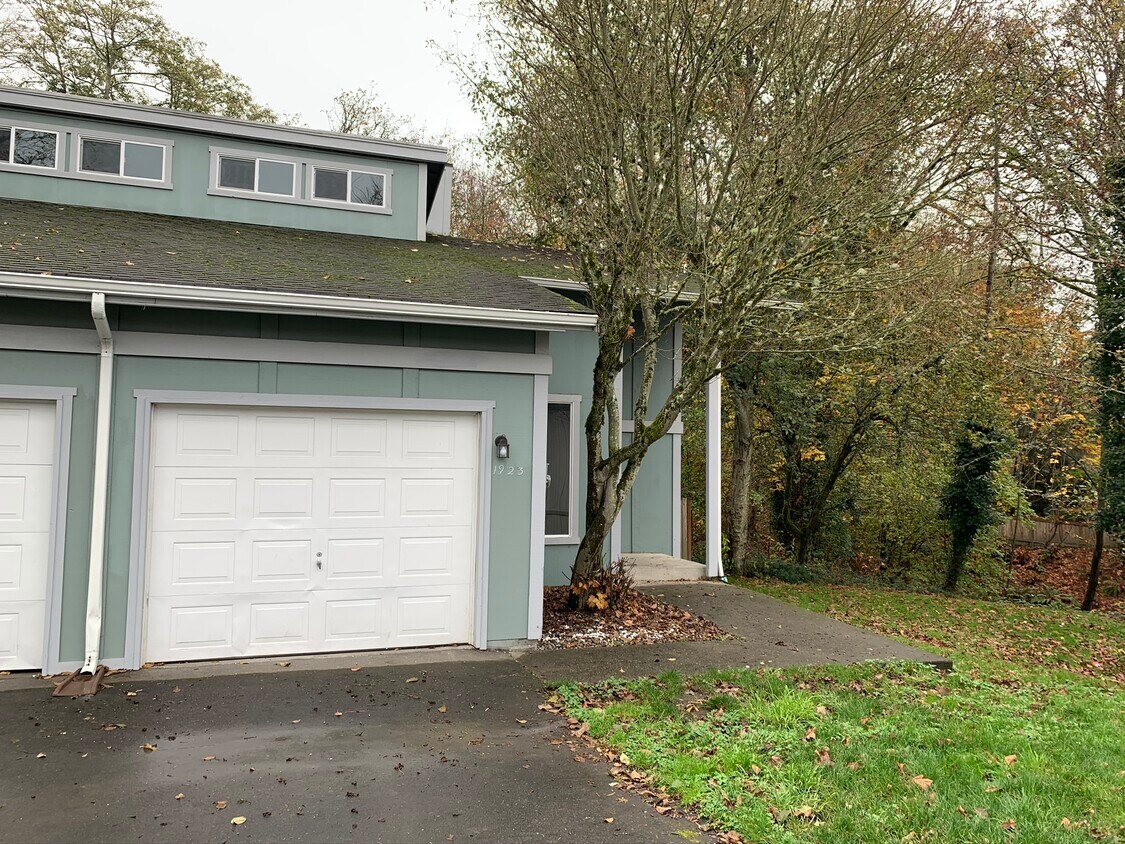 Primary Photo - 1924 87th Avenue Ct W