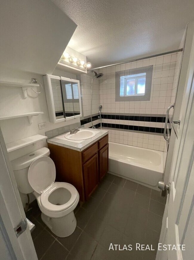 Foto del edificio - 2511 W Uintah St