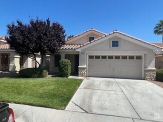 Building Photo - 2460 Avenida Cortes