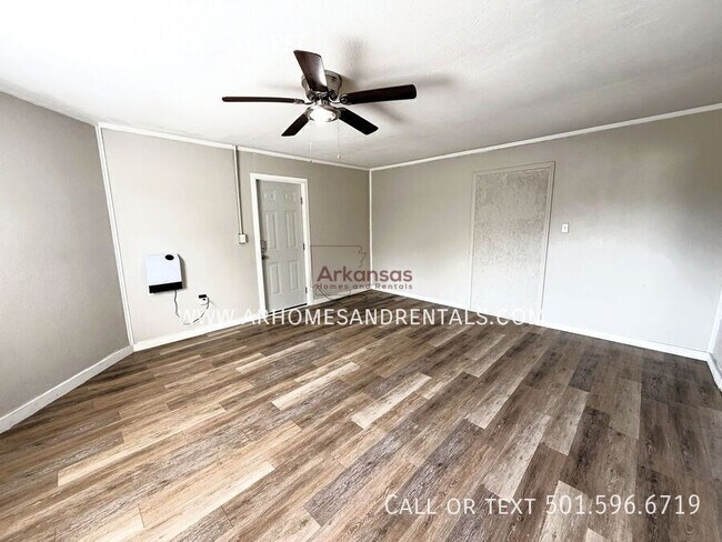Building Photo - 1600C Chandler Street-