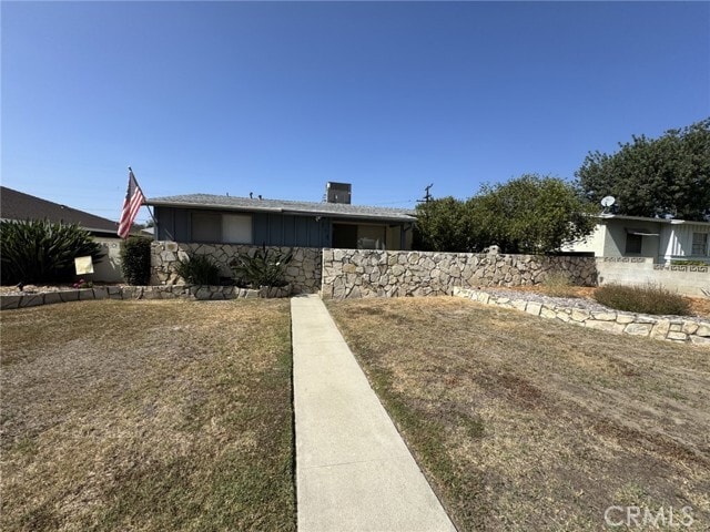 Foto del edificio - 775 N Tulare Way