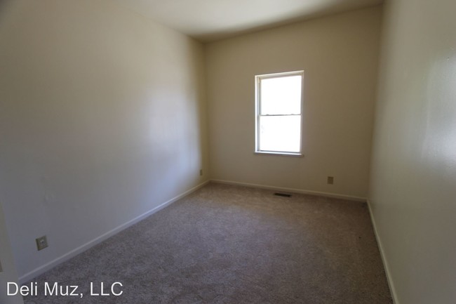 Building Photo - 1427 Culver Dr