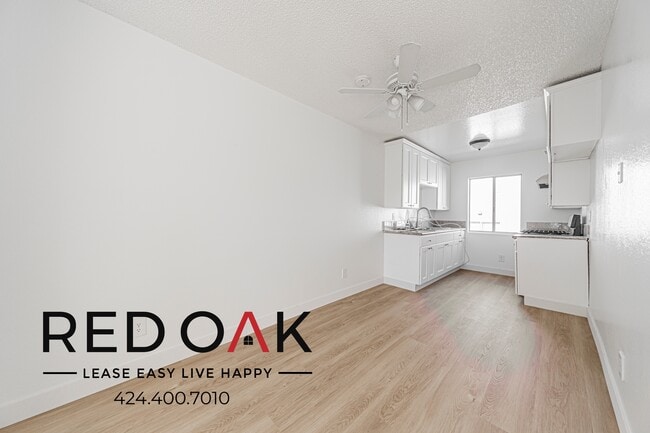 Foto del edificio - 8555 Independence Ave