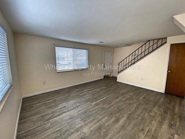 Building Photo - 4815 Flower Ct