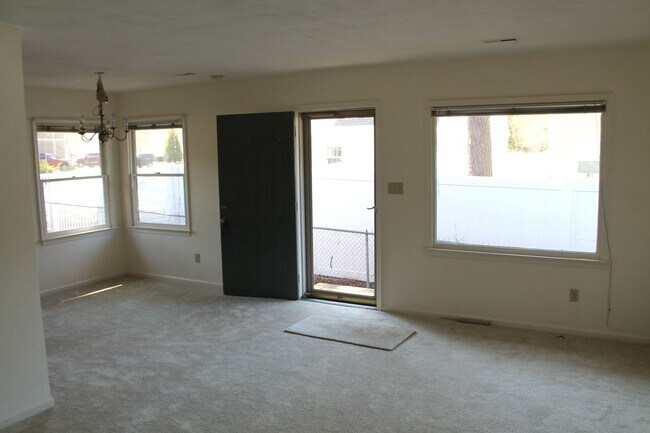 Foto del edificio - 2BR/2BA in Thalia!