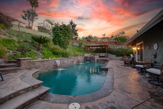 Building Photo - 3000 Azahar St