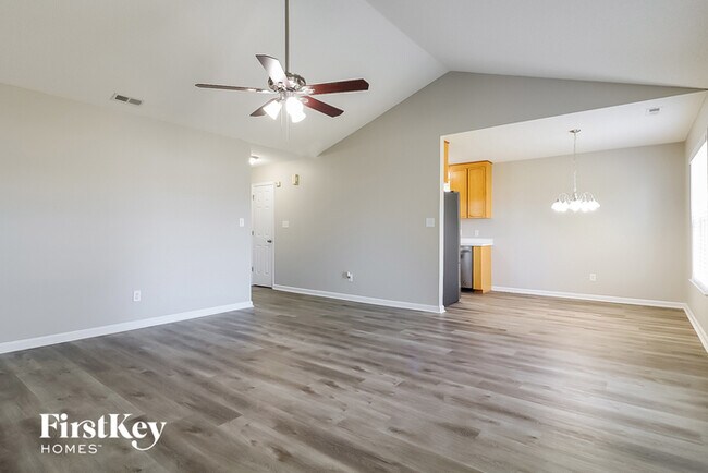Building Photo - 129 Glengariff Ln