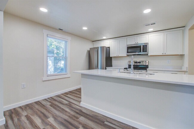 Building Photo - 4694 Hassell Avenue, North Charleston, SC ...