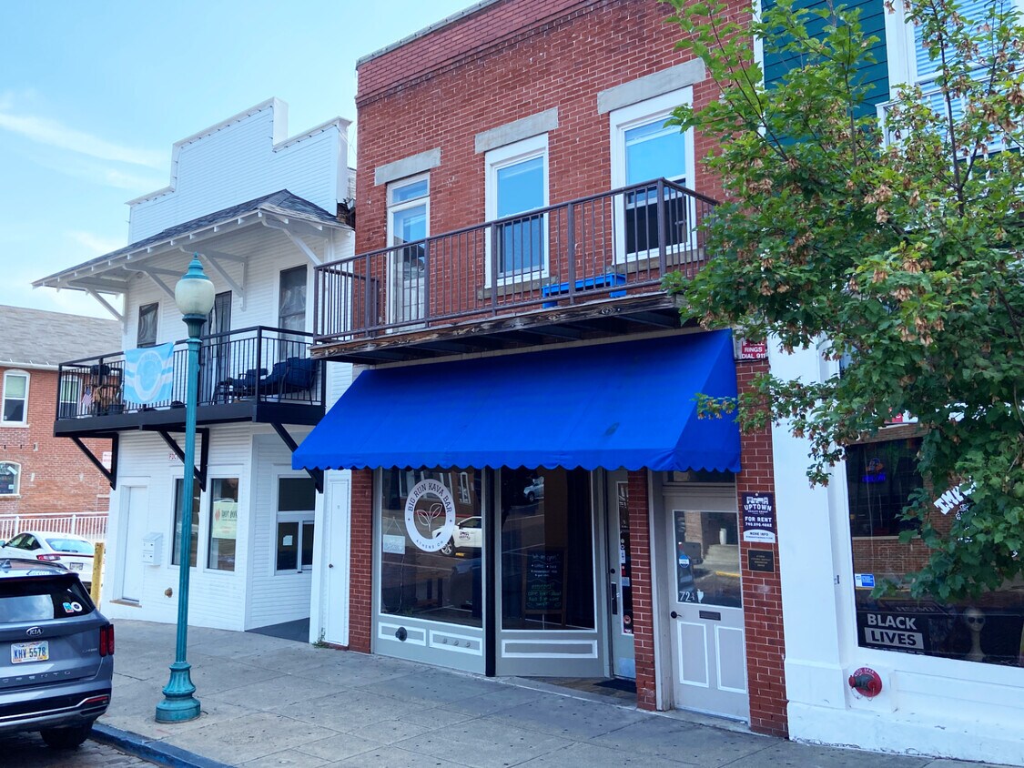 Primary Photo - 72 N Court St
