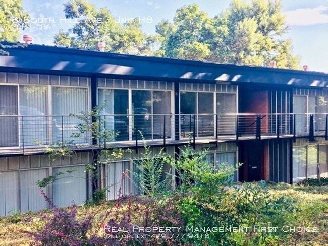Building Photo - 8 S Hill Ave