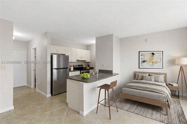 Foto del edificio - 2401 Riverside Dr