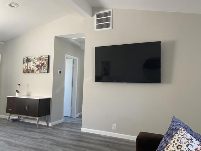 Building Photo - 38 N Lotus Ave