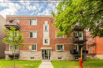 Building Photo - 5900-5950 Rue Chambord