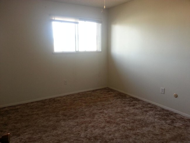 Foto del edificio - 4820 E 12th St