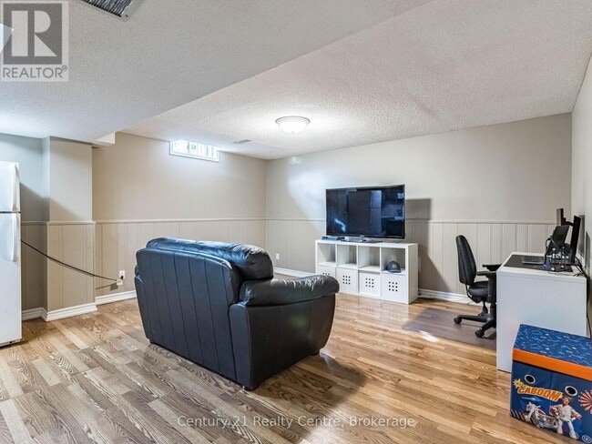 Photo du bâtiment - 34 Niagara Pl