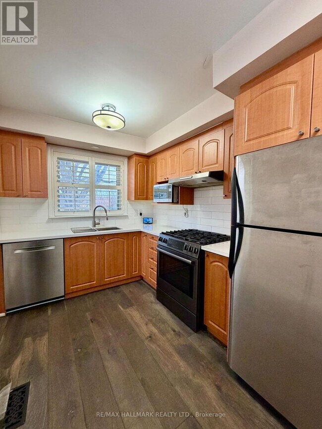 Photo du bâtiment - 12 Sweetland Rd