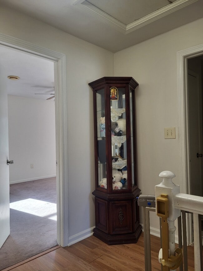 Building Photo - 70 Broadway